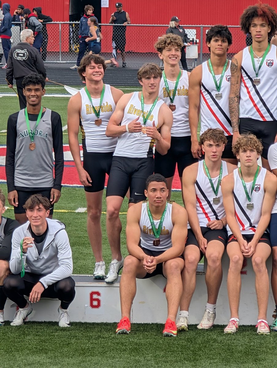 OHSAA DI Regional Meet
Austintown Fitch High School

 4x200
Colin Borris, Richard Johnson III, Jake Lagerstedt, Kyndall McCaleb - 4th

#RollSide 🦫

<a href="/Riverside_athl/">Riverside Athletics</a> <a href="/RLSD_Beavers/">Riverside Schools</a> 
<a href="/rhsbeavers/">Riverside Beavers</a>