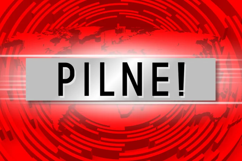 Morgenstern616's tweet photo. Są pierwsze przypadki, w których członkowie komisji wyborczych odmawiali wydania karty do głosowania osobom z zaświadczeniem o prawie do głosowania, po weryfikacji w aplikacji RKW. Takie działanie jest niezgodne z prawem – jesteś świadkiem takiej sytuacji powiadom @PolskaPolicja. #IdziemyNaWybory