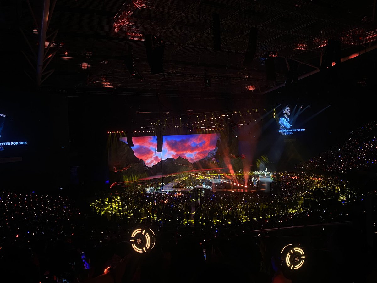 ganda pala manood ng con kapag hindi masyado nag vivideo 🥹😭 savoring every moment. deserve ko to!

BLUE OCEAN FOR MAHALIMA
THE WORLD IS YOURS SB19
<a href="/SB19Official/">SB19 Official</a> #SB19 
#SaWWorldTourPH