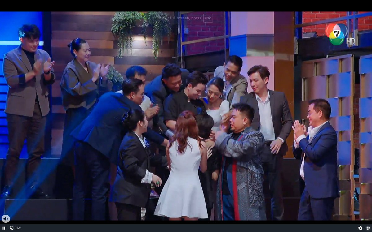 Nammim_'s tweet image. เนี่ยยย ละไม่ให้ภูมิใจละไม่เชียร์ เชฟพลอยได้ไงอ่ะ 
ทำผิดทำพลาดก็ยอมรับ รูปแกงเชฟอยู่แหะ555
 #MasterChefTheProfessionalsThailand