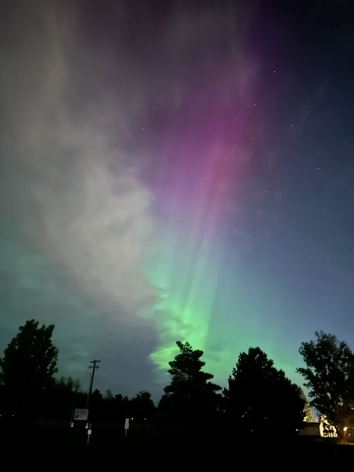 Capital Weather Gang (@capitalweather) on Twitter photo 🌌 A severe solar storm is hitting Earth right now — and the aurora has been spotted as far south as New Mexico!
📸 Incredible photos coming in from the western U.S.
👀 Will D.C. get a glimpse tonight? Still uncertain.
📷 from <a href="/NWSSpokane/">NWS Spokane</a>
📲 Get the latest updates & viewing 🌌 A severe solar storm is hitting Earth right now — and the aurora has been spotted as far south as New Mexico!
📸 Incredible photos coming in from the western U.S.
👀 Will D.C. get a glimpse tonight? Still uncertain.
📷 from <a href="/NWSSpokane/">NWS Spokane</a>
📲 Get the latest updates & viewing