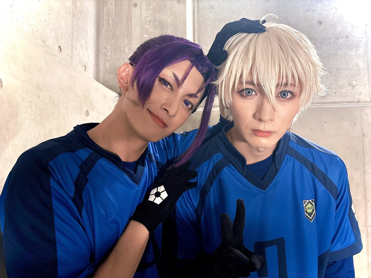 舞台『ブルーロック』4th STAGE
全20公演、ご来場ご視聴誠に、
ありがとうございました！！！⚽️

U-20戦。
みんなでここまで来れた事、
本当に嬉しく思います。

いろんな複写変化し、
新たな御影玲王を演じる事ができて、
幸せでした。

そして次は、エピ凪
待っててね。

#ブルステ
#ブルーロック