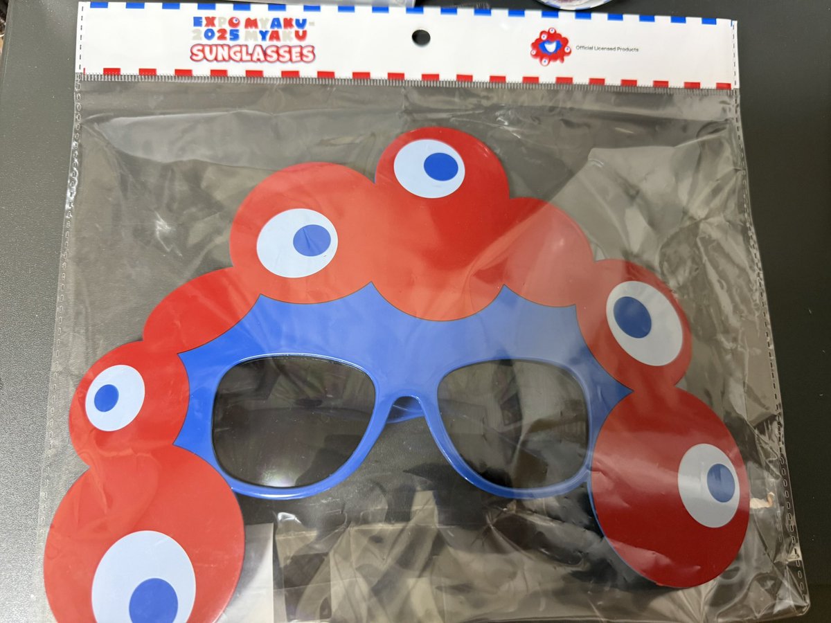 万博のお土産は後々絶対使えないやつがコンセプトだったので
コレにしましたw

とりあえず最低後2回は行くつもりなので
行く時は着用しますw