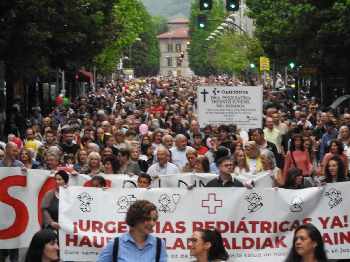 #Irun y #Hondarribia han dejado claro que los servicios que se han recortado deben de recuperarse YA!

¡#Osakidetza pública y de calidad!
-
Irunen eta Hondarribian murriztu diren zerbitzuak berreskuratu egin behar dira ORAIN!

Osakidetza publiko eta kalitatezko baten alde!