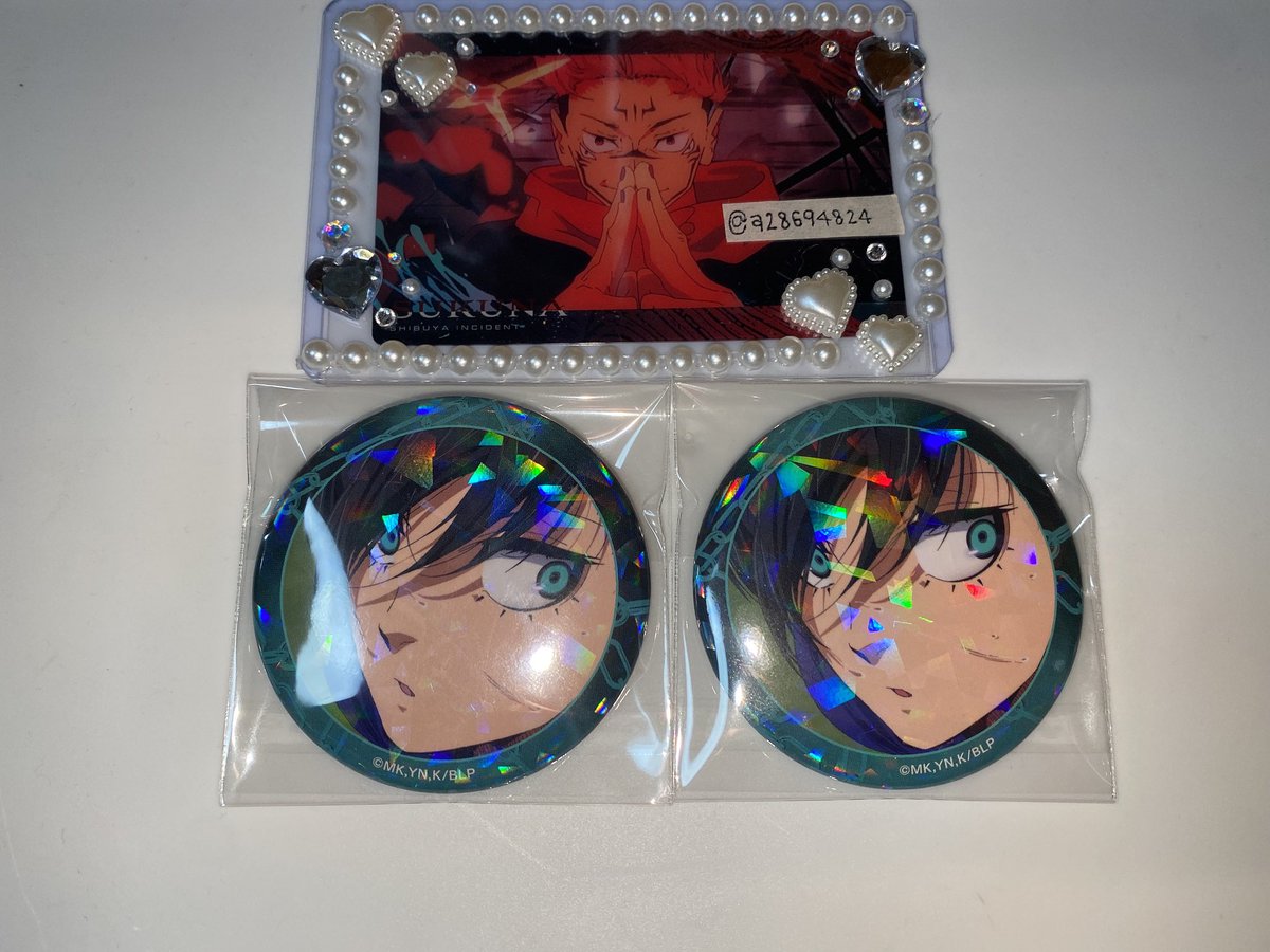 a28694824's tweet photo. 【交換】ブルーロック 缶バッジ 推しキャラバッジコレクション 糸師凛

【譲】画像1枚目
【求】画像2枚目👑>💖

検索からでもお気軽にお声掛け下さい🙇🏻‍♀️ https://t.co/QbPbG4JkZ1