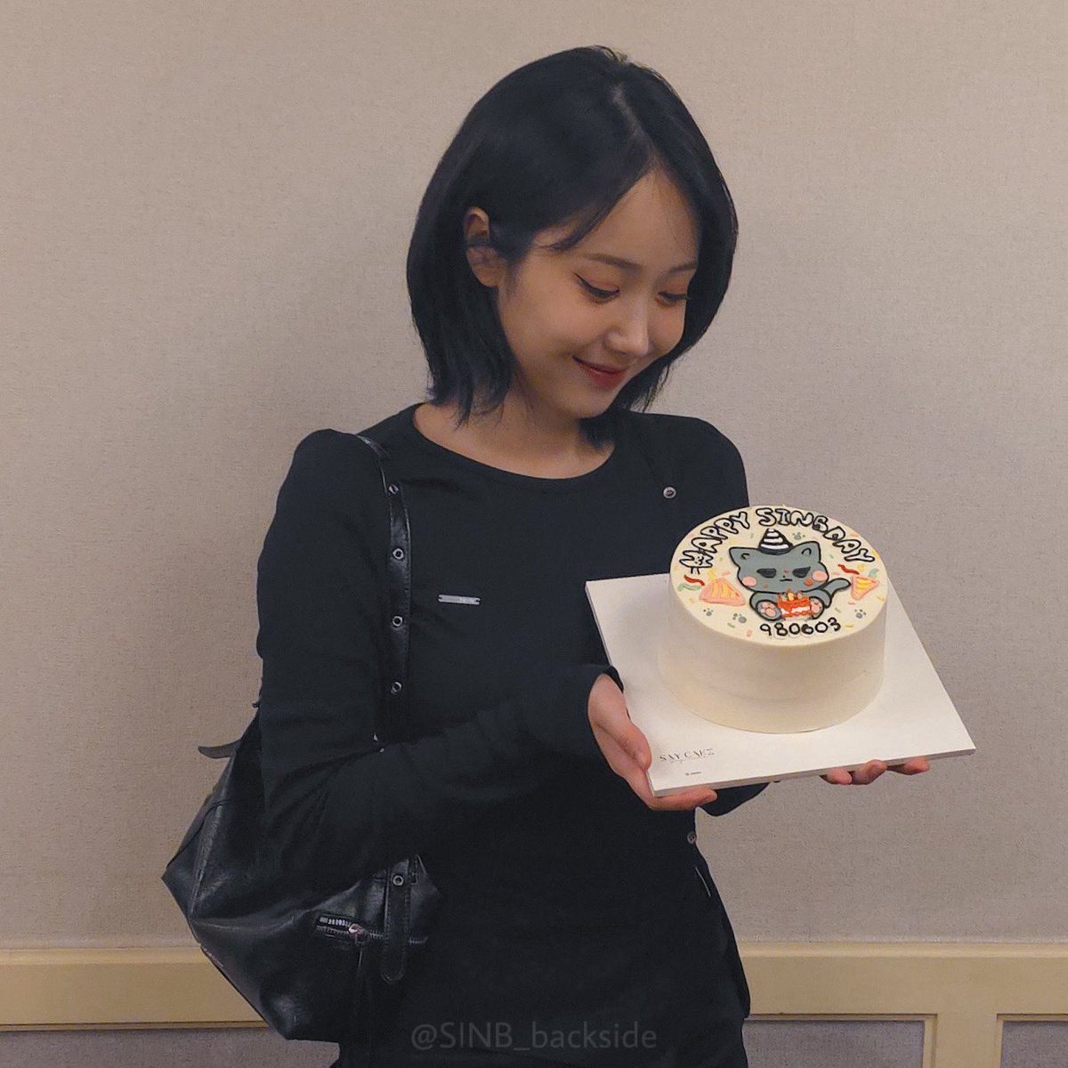 SINB HUG CLUB tweet media