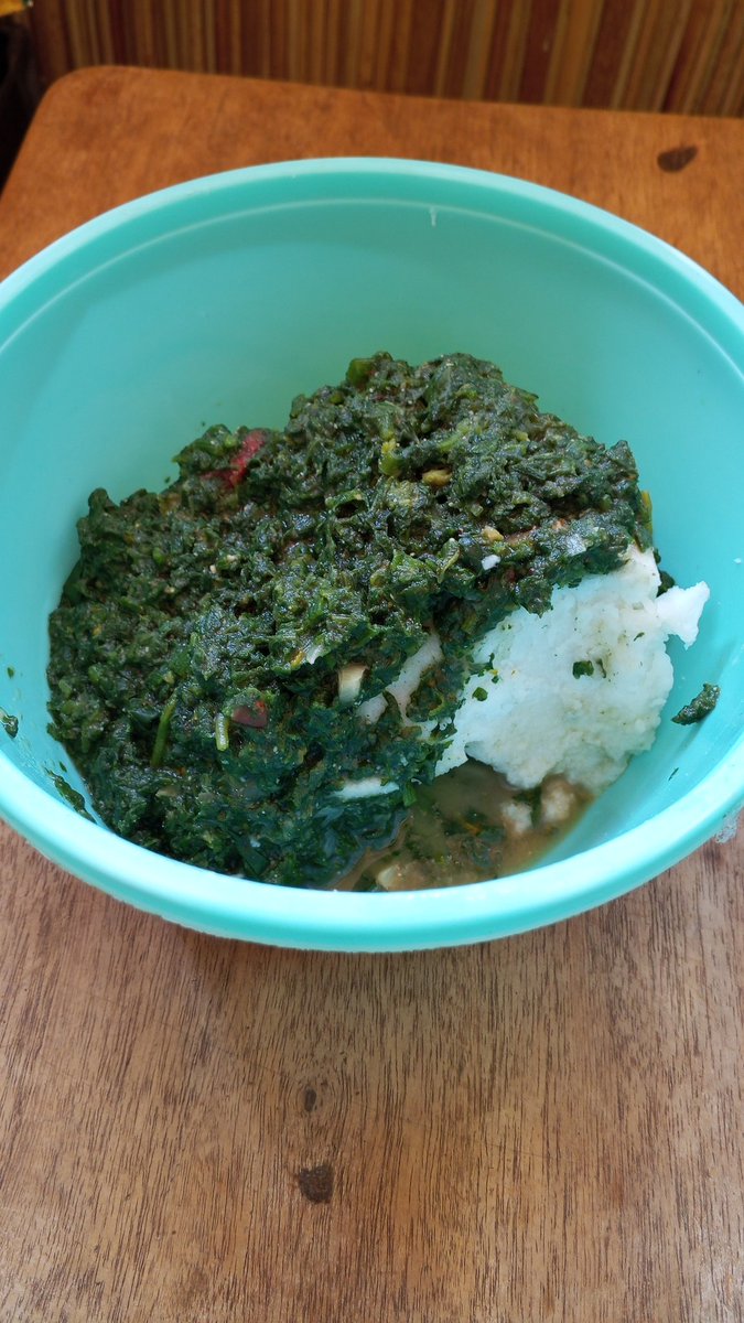WatukoFoods's tweet photo. This is 'Bando gi kasogo' (Posho + pumpkin leaf soup). Good combination for a perfect lunch here in Tororo! https://t.co/7UPjRuExCJ