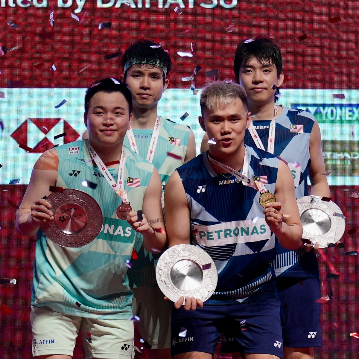 craigansibin's tweet photo. JUARA LAGIIIIII 🔥🔥🔥
CHIASOH SEALED THEIR 3RD TITLE OF THE YEAR ‼️

🥇🇸🇬Singapore Open 2025
🥈🇲🇾Malaysia Masters 2025
🥇🇹🇭Thailand Open 2025
🥇🇨🇳Badminton Asia Championships

Congrats @aaronchiatf24 and @sohwooiyik!!

#BadmintonMalaysia #SingaporeOpen2025 #SingaporeOpenSuper750
