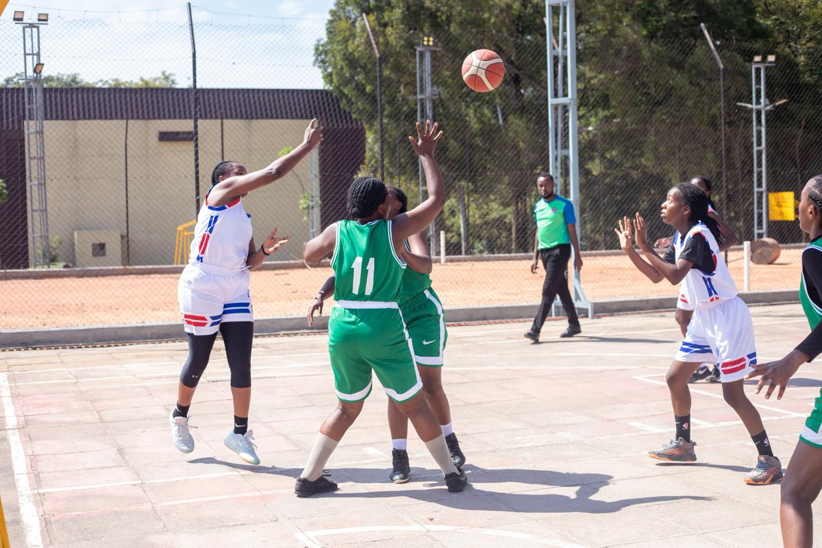 Kamonyi District (@kamonyi) on Twitter photo Mu bakobwa, mu mikino yabereye <a href="/UR_Huye/">UR_Huye campus</a> ikipe ya Basketball y'Akarere ka Kamonyi imaze gusezerera amakipi y'Uturere twa <a href="/RutsiroDistrict/">Rutsiro District</a> na <a href="/Nyamagabe/">Nyamagabe District</a>, bityo ikaba yakatishije itike yo kuzitabira umukino wa nyuma mu marushanwa "Umurenge Kagame Cup" <a href="/RwandaLocalGov/">Ministry of Local Government | Rwanda</a> <a href="/RwandaSouth/">Southern Province | Rwanda</a> Mu bakobwa, mu mikino yabereye <a href="/UR_Huye/">UR_Huye campus</a> ikipe ya Basketball y'Akarere ka Kamonyi imaze gusezerera amakipi y'Uturere twa <a href="/RutsiroDistrict/">Rutsiro District</a> na <a href="/Nyamagabe/">Nyamagabe District</a>, bityo ikaba yakatishije itike yo kuzitabira umukino wa nyuma mu marushanwa "Umurenge Kagame Cup" <a href="/RwandaLocalGov/">Ministry of Local Government | Rwanda</a> <a href="/RwandaSouth/">Southern Province | Rwanda</a>