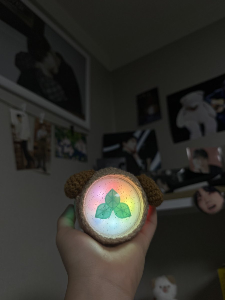 헹 이제 방케필 남앗디..새벽에 뜨개질 쉽지않다