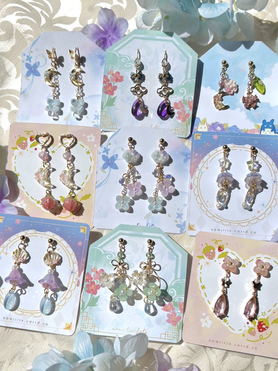 on-hand earrings 🦋💕✨
more designs also available on my sh🍊pee! 
🛒shopee.ph/namii.rin

(dm me on ig @ nami.trinkets for intl orders!)
