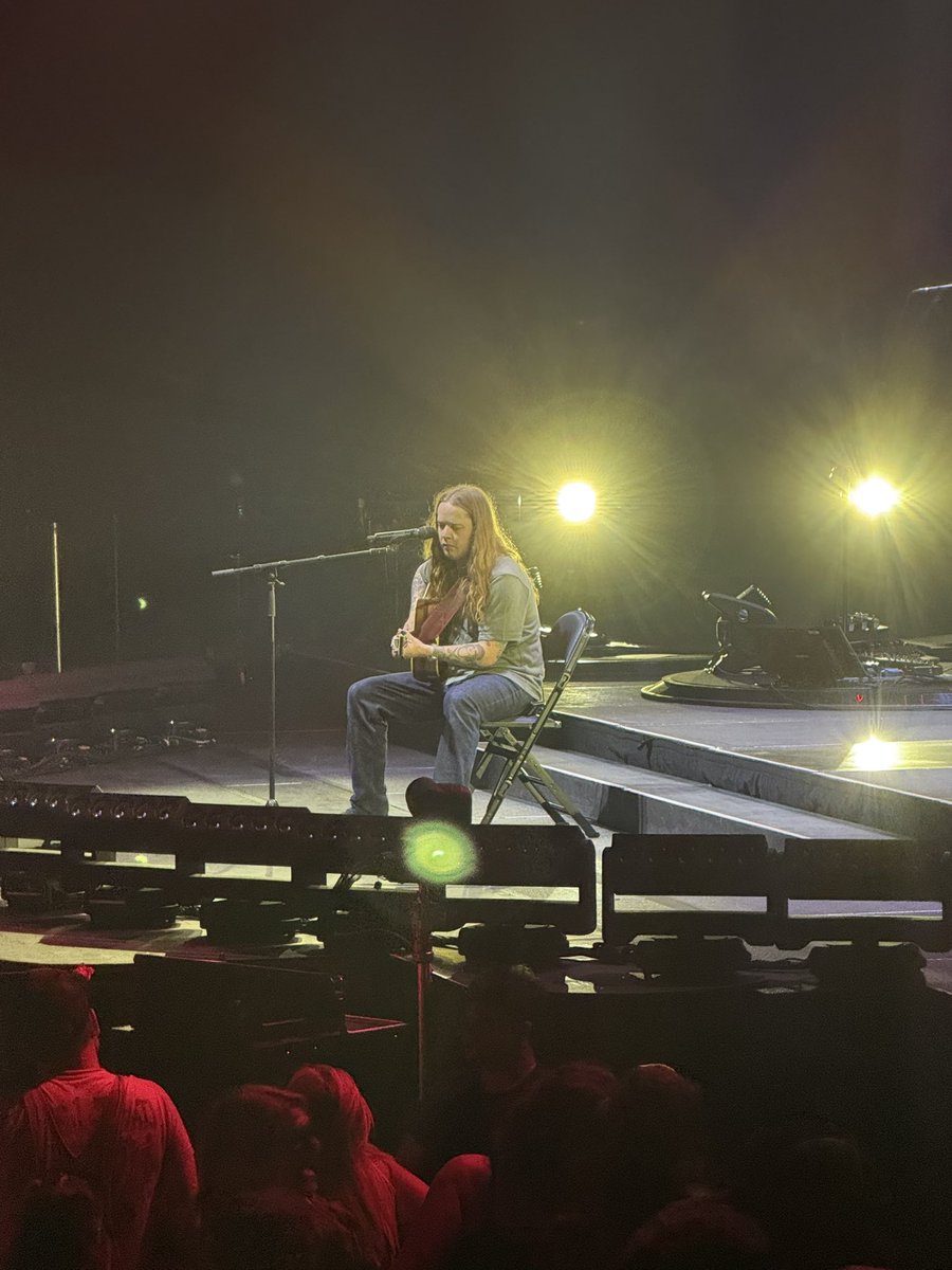 mroleslew's tweet image. Billy fucking strings #billystrings