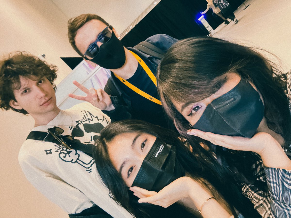 chrchievt's tweet image. going live for 30 minutes from tc eu with @sliceoftoma and cameramen @alexvoiddev @loenrrr