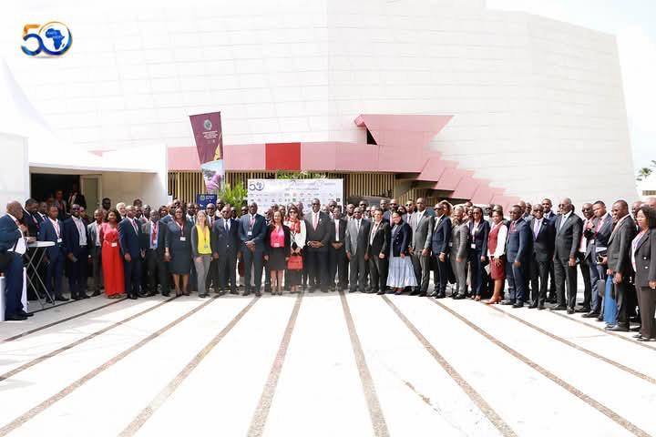 FdedFded1's tweet image. Le FDED a pris part aux Assemblées Annuelles de l’AIAFD, marquées par des rencontres clés avec la BAD, Afreximbank, BNI, Crédit Agricole, etc.
Objectifs : finance verte, cofinancement &amp;amp; entrepreneuriat inclusif.
Des opportunités concrètes en vue!
#FDED #BAD #AfDBAM2025 #Afrique