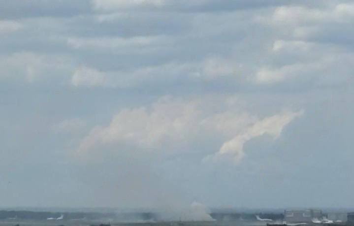 Maks_NAFO_FELLA's tweet image. ⚡️⚡️⚡️ SBU attacked 4 military airfields in Russia. Planes are currently burning at the Belaya, Diaghilevo, Olenya and Ivanovo airfields.