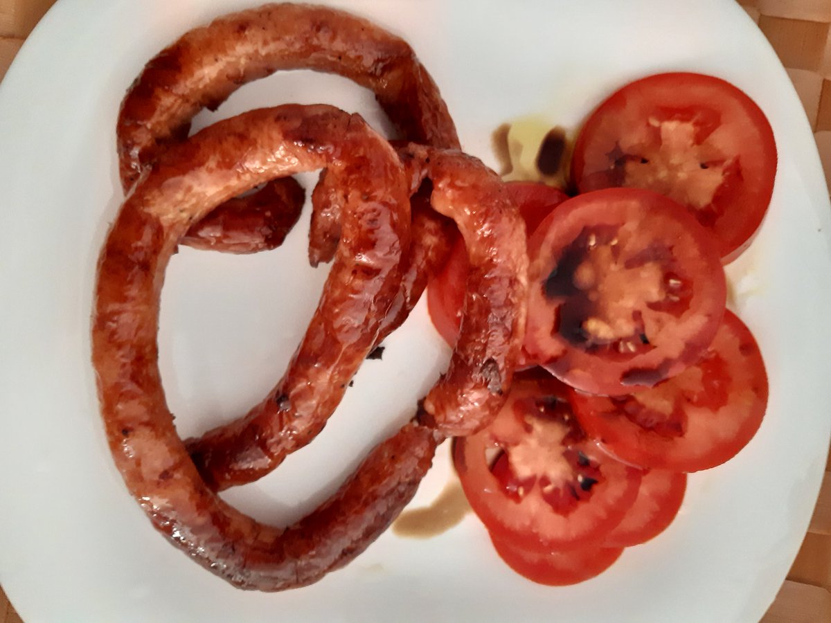 🏡Sozinha, vou disfrutar dessa deliciosa linguiça toscana de brasil en españa 🥤🍎😋🇧🇷🇪🇦
