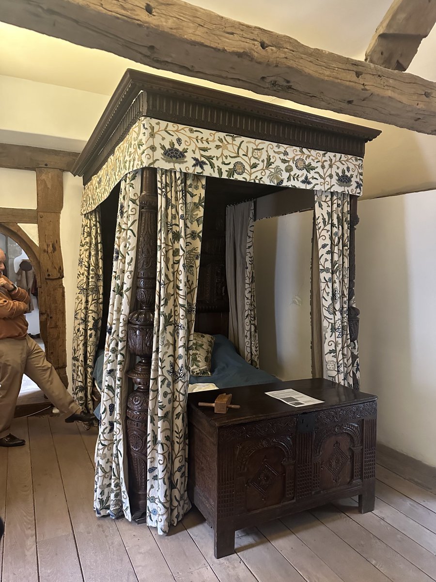 Leanda de Lisle (@leandadelisle) on Twitter photo The Richard III bed at the wonderful Domington Le Heath manor , Leicestershire: most of it is 17 century but the base may be much earlier..<a href="/RichardIIICA/">Richard III Soc CA</a> <a href="/RichardIIIFacts/">Richard III Facts</a> The Richard III bed at the wonderful Domington Le Heath manor , Leicestershire: most of it is 17 century but the base may be much earlier..<a href="/RichardIIICA/">Richard III Soc CA</a> <a href="/RichardIIIFacts/">Richard III Facts</a>