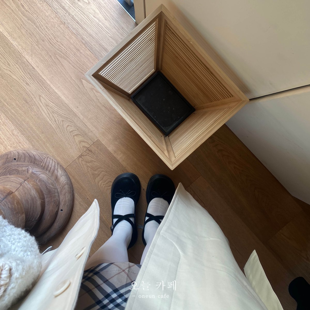 오늘 카페 - oneun cafe tweet media