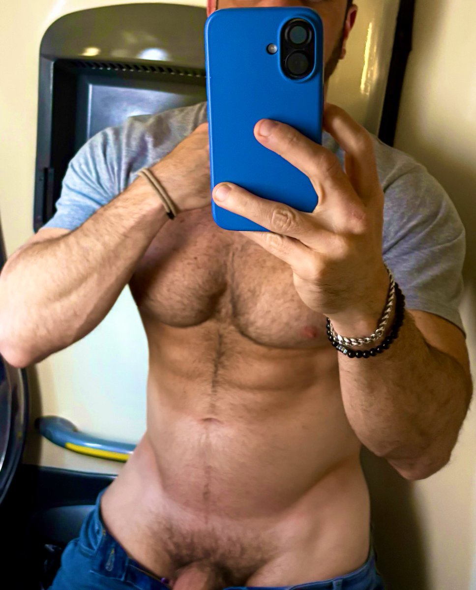 Horny in the train 🔥