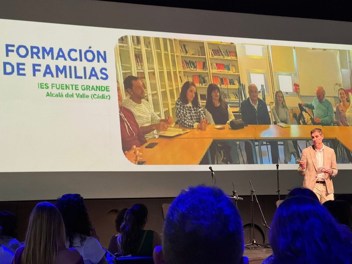 IES Fuente Grande (@iesfuentegrande) on Twitter photo Nuestro instituto ha estado presente en el #encuentrocda2025 formándose en #CdA <a href="/DGPeIE/">DG de Participación e Inclusión Educativa</a> <a href="/EducaAnd/">Consejería Desarrollo Educativo y FP</a> Nuestro instituto ha estado presente en el #encuentrocda2025 formándose en #CdA <a href="/DGPeIE/">DG de Participación e Inclusión Educativa</a> <a href="/EducaAnd/">Consejería Desarrollo Educativo y FP</a>