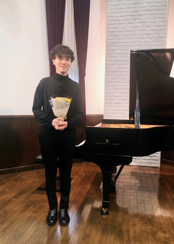 PianoYurissimo's tweet photo. 5/27は表参道にてショパンフェスティバル、5/31は代官山でソロリサイタルをさせていただきました♪

ショパン、シマノフスキ、ラヴェル、ショーソン、デュカスetc…🇵🇱＆🇫🇷の音楽を存分に演奏させていただきました！

ご来場くださった皆様、ありがとうございました。 https://t.co/upcNocxVfx