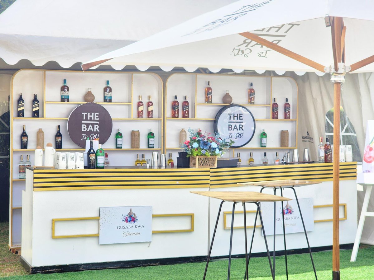 uwizeyeblair's tweet image. Party hassle free with the #UBLSoireeExperience where they set everything bar related at your party!

Choose a package that fits your people from the given list and contact 0800 277 000 yo make a booking 
#TheBarIsSet