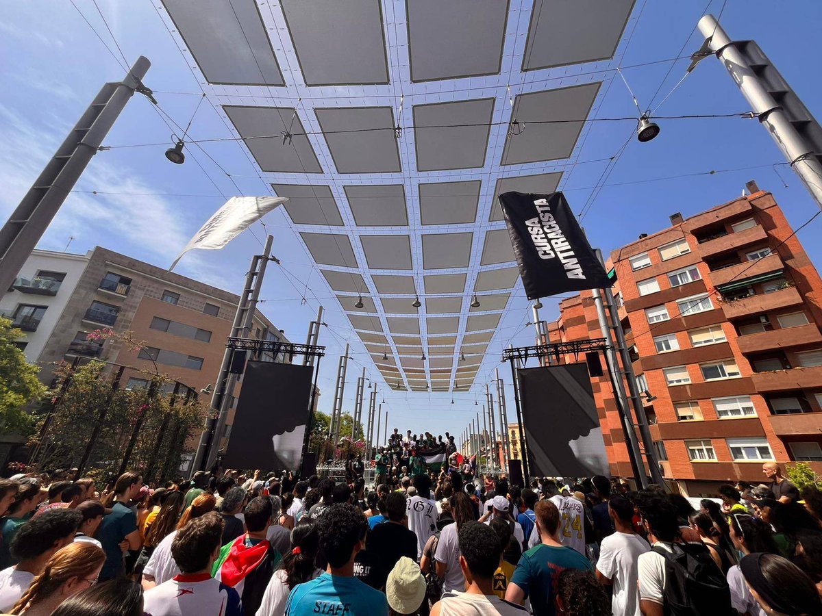 🏃🏾 Hui hem participat de la Primera Cursa Antiracista organitzada per <a href="/sindicatomanter/">✳️ Sindicat Manter BCN</a> 

Guanyem els carrers, tombem el feixisme!