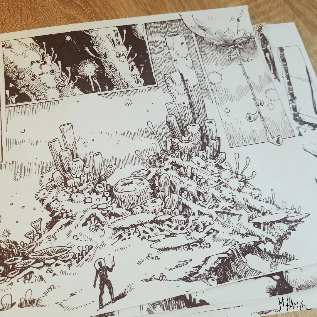 I have a lot of fun with such inkdrawings lately. No presketch.. just drawing fun shapes and watching, how these places grow.