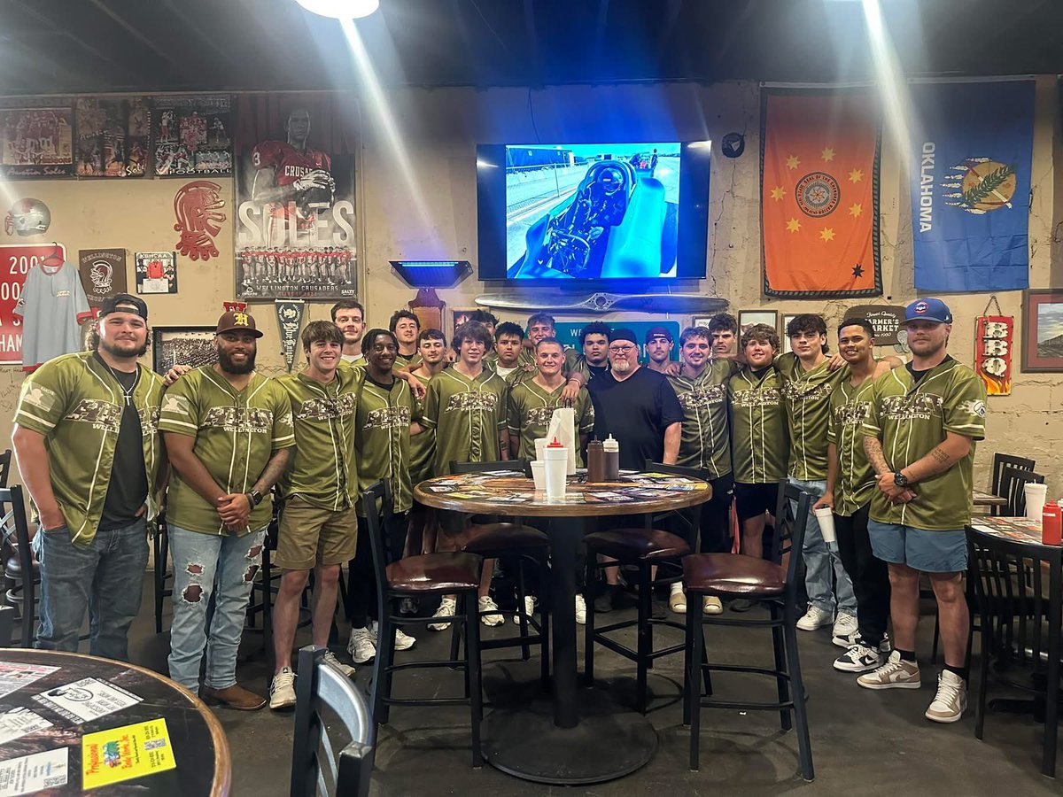 landonusherbb's tweet image. Big shout out to Travelin Smoke BBQ for hosting an amazing Wellington Heat Meet & Greet! Your hospitality, great vibes, and mouth-watering BBQ made the night unforgettable. Thank you for supporting the team #WellingtonHeat #TravelinSmokeBBQ #CommunitySupport #SummerBallR