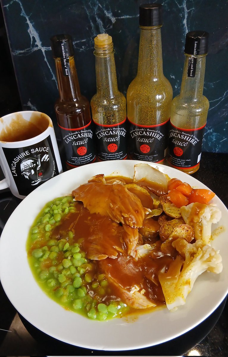 When youre not sure which sauce to have 👌😋😋 #lancashiresauce 
#sauce #food #foodie #foodporn #delicious #yummy #spicy #instafood #hotsauce #turkey #foodphotography #homemade #bbq #foodstagram #pasta #drip #foodblogger #dinner #cooking #love #cheeseontoast #tasty #sundayroast