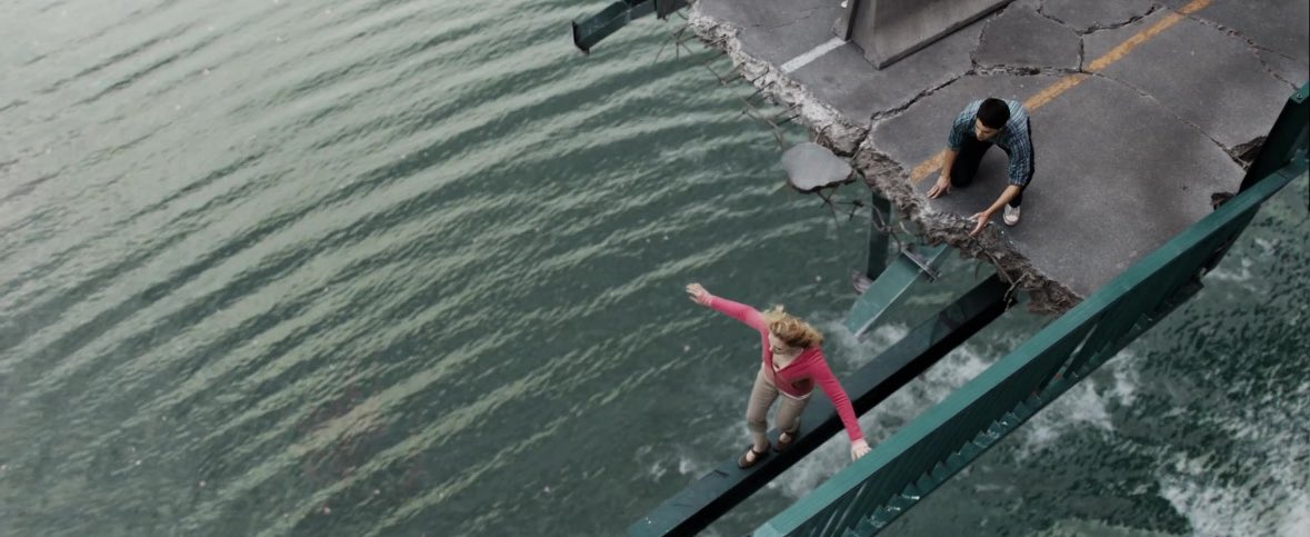 Final_Updatess's tweet image. Rate the Bridge Opening Out of 10 #FinalDestination5