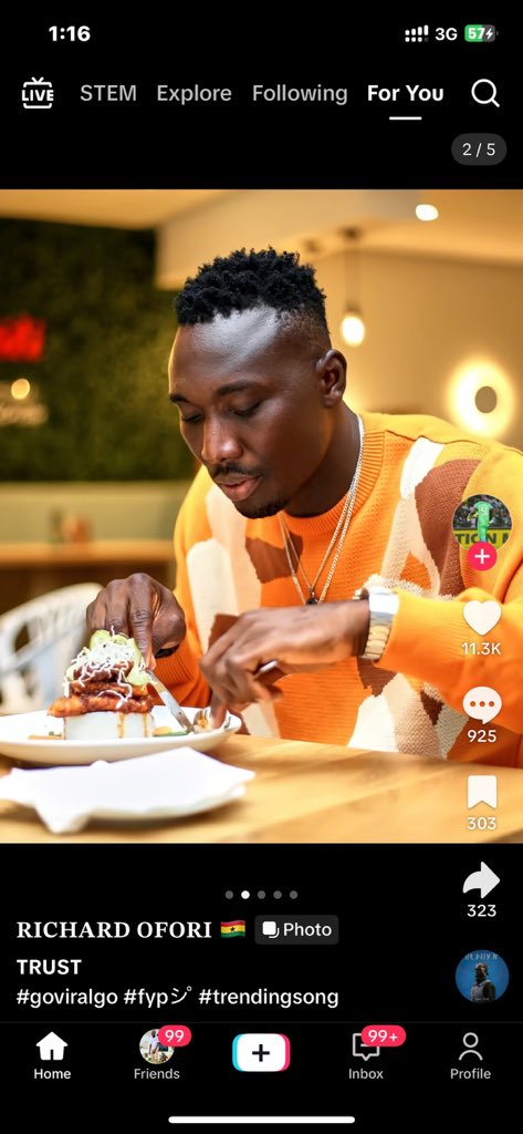 Realerz_Jayice's tweet photo. Richard Ofori 😂😂😂 https://t.co/HrhLdwnCzf