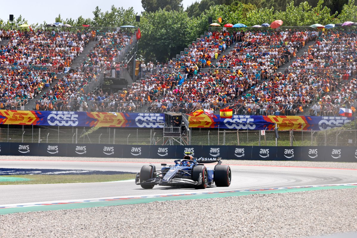Circuit de Barcelona-Catalunya (@circuitcat_es) on Twitter photo No era el año, pero vendrán carreras mejores. 🙏
Seguimos luchando <a href="/Carlossainz55/">Carlos Sainz</a>! 💪
#F1 #SpanishGP No era el año, pero vendrán carreras mejores. 🙏
Seguimos luchando <a href="/Carlossainz55/">Carlos Sainz</a>! 💪
#F1 #SpanishGP