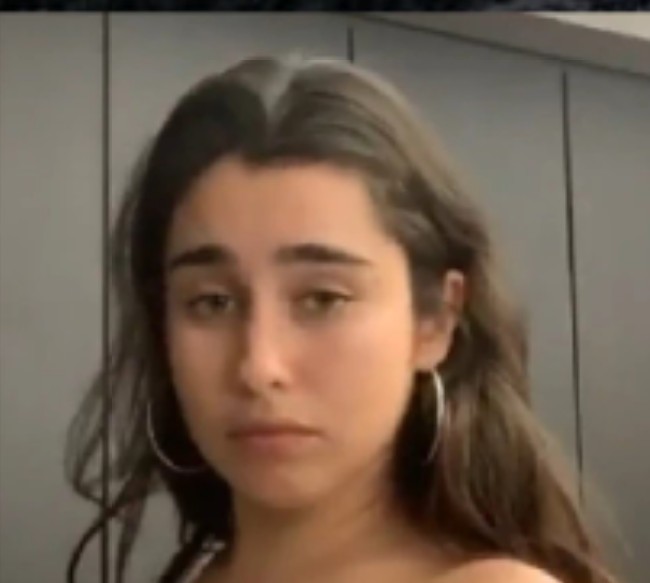 lolodacamzs's tweet photo. A Camila perguntando qual é a posição favorita da lauren, ela respondeu que não sabe meu Deus lauren kkkkkkkkkkkkk #SHARTANK https://t.co/DTIV1s5EvV