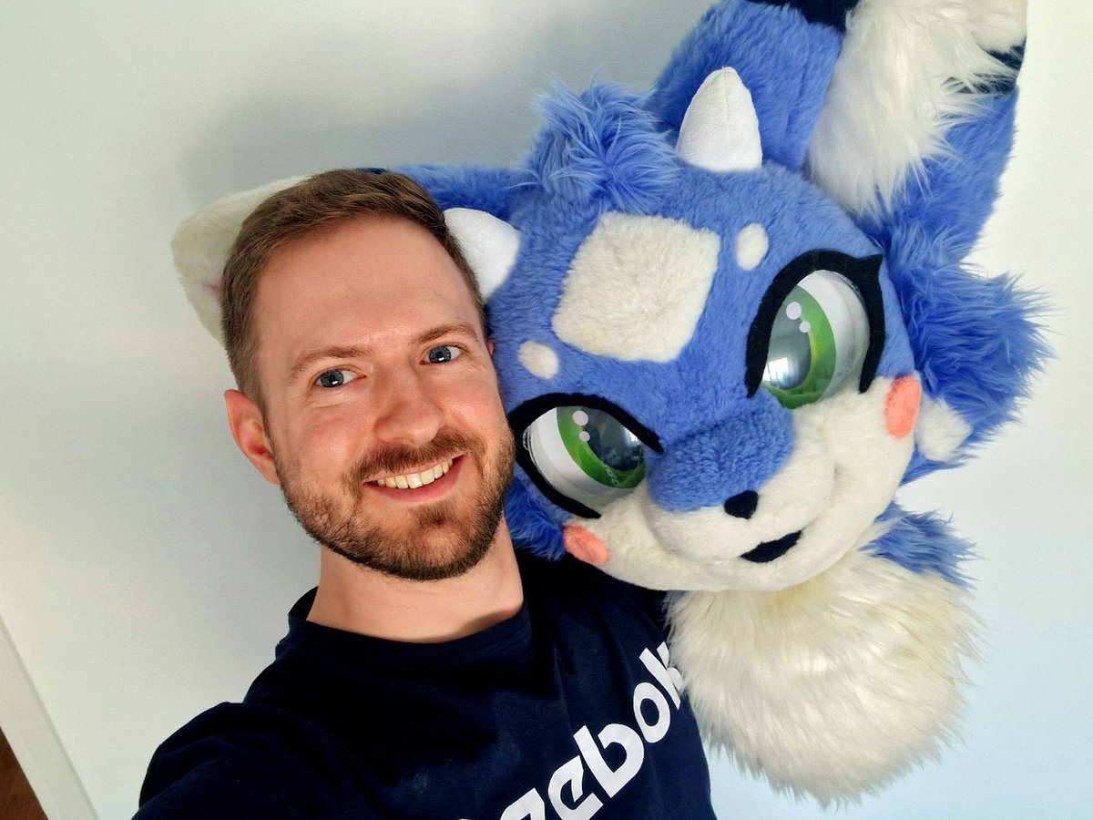 been away from socials for few weeks now so here is the mandatory "how to find me" post for #Furizon :3