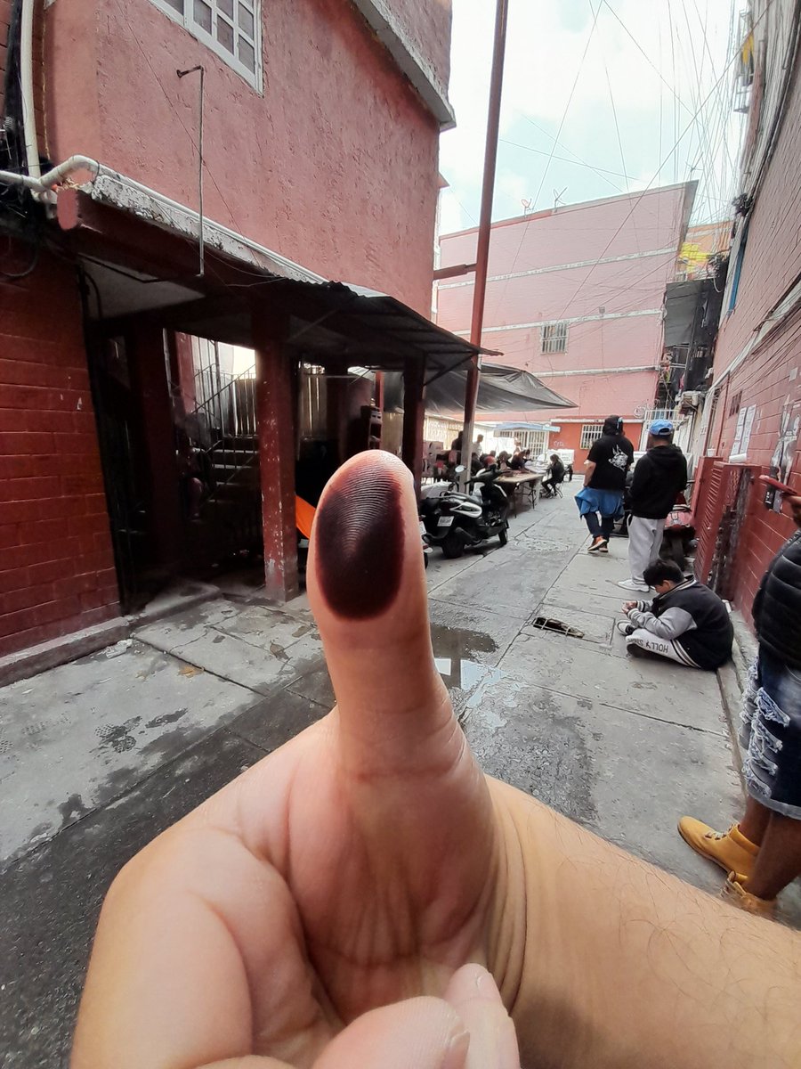 "La democracia es el poder del pueblo, ejercido por el pueblo y para el pueblo." — Pericles