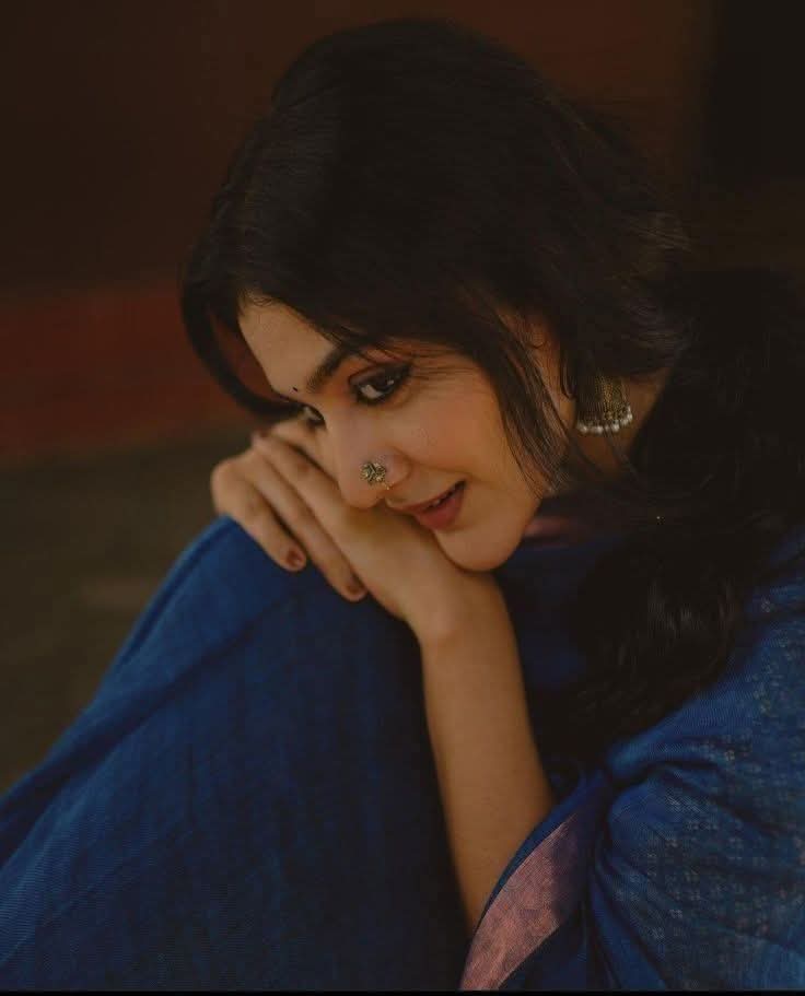तुम्हारी फिक्र के लिए
हमारा कोई रिश्ता हो जरूरी तो नहीं
प्यार कर ले किरदार देखकर मेरा जैसा कोई मिलेगा जरूरी तो नहीं
#satydhriti