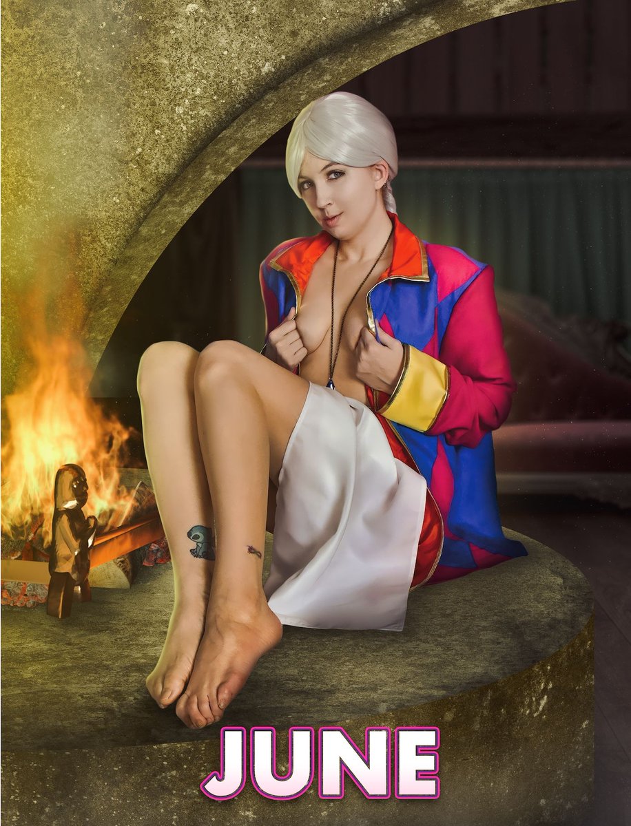 It's time to turn your calendars to a new page! 
⭐ @Geminideviant as Sophie