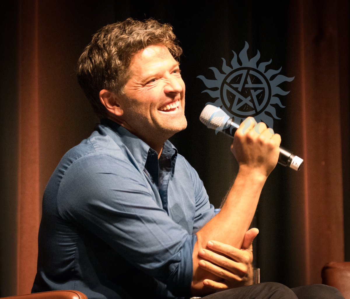 Have another gorgeous smile of our angel. 🥰
#purcon9 #SPNFamily