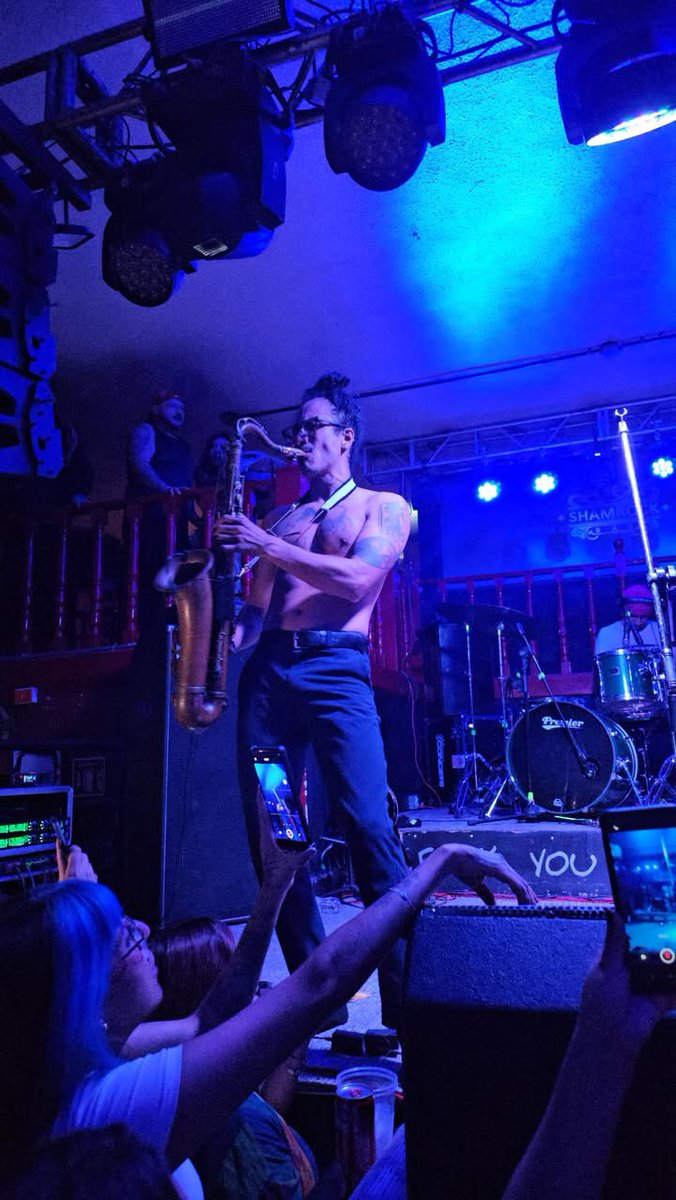 Cada concierto con #surfistasdelsistema es único