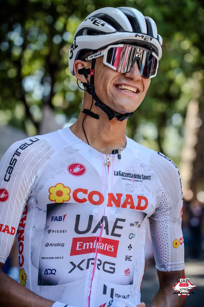 With that, the #GirodItalia is over, and <a href="/ISAACDELTOROx1/">ISAAC DEL TORO ROMERO</a> has made history 🤍

The first Mexican to finish on the podium of the Giro, and the first to win the Maglia Bianca 🇲🇽

The youngest Giro podium finisher in 85 years, and the second youngest of all time 🥈 #WeAreUAE