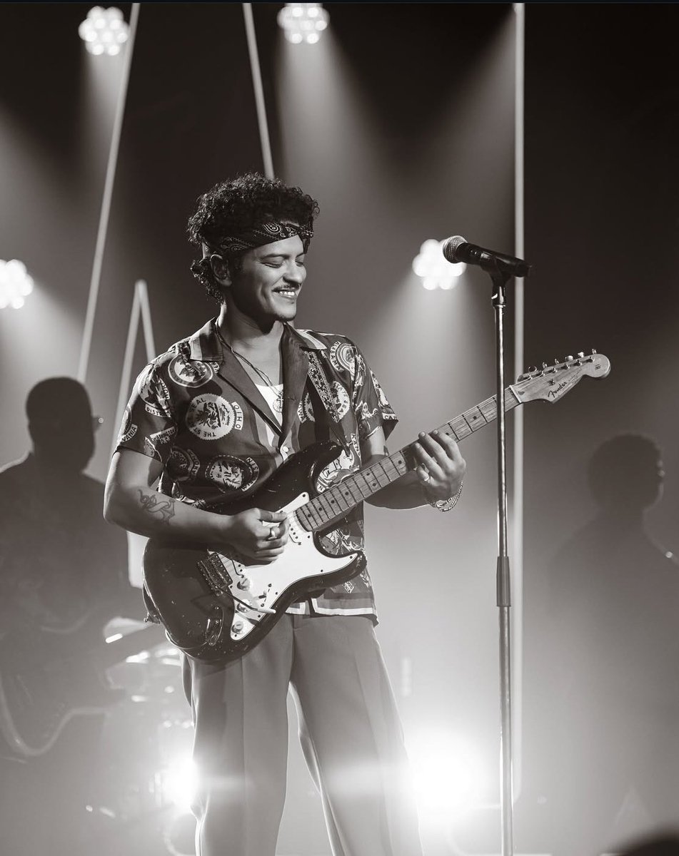 RP <a href="/BrunoMars/">Bruno Mars</a> IG 
📸 <a href="/Spiribolt/">Spirí</a>