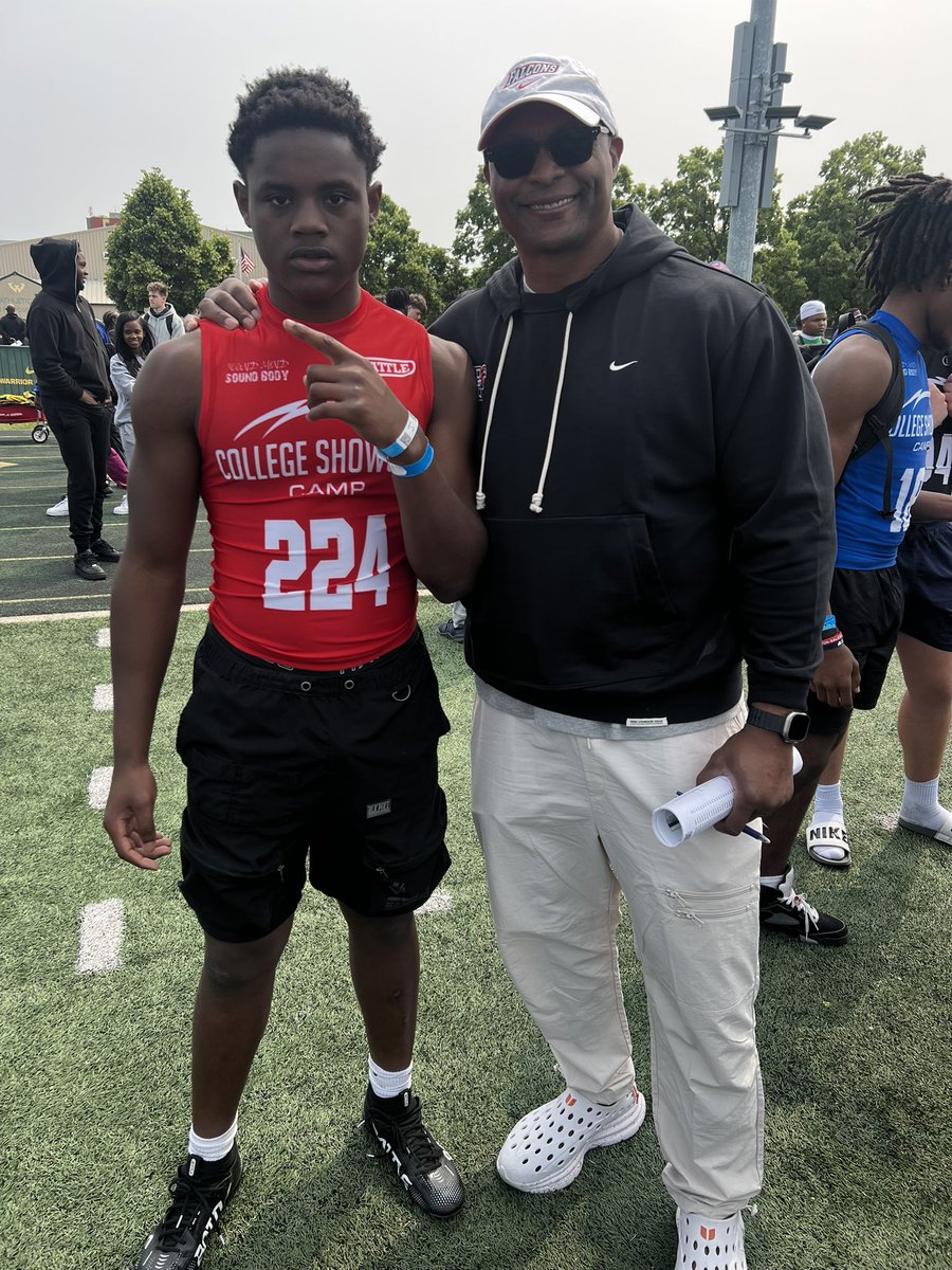 Ty “1%” Nolan (@ty1percent) on Twitter photo Extremely blessed to receive a(n) offer from bowling green university! <a href="/EddieGeorge2727/">Eddie George</a> <a href="/JohnGarcia_Jr/">John Garcia, Jr.</a> <a href="/RivalsWoody/">Woody Wommack</a> <a href="/SWiltfong_/">Steve Wiltfong</a> <a href="/RivalsFriedman/">Adam Friedman</a> <a href="/ChadSimmons_/">ChadSimmons</a> <a href="/TomLoy247/">Tom Loy</a> <a href="/adamgorney/">Adam Gorney</a> <a href="/247recruiting/">247Sports Recruiting</a> <a href="/On3Recruits/">On3 Recruits</a> <a href="/RecruitGeorgia/">Recruit Georgia</a> Extremely blessed to receive a(n) offer from bowling green university! <a href="/EddieGeorge2727/">Eddie George</a> <a href="/JohnGarcia_Jr/">John Garcia, Jr.</a> <a href="/RivalsWoody/">Woody Wommack</a> <a href="/SWiltfong_/">Steve Wiltfong</a> <a href="/RivalsFriedman/">Adam Friedman</a> <a href="/ChadSimmons_/">ChadSimmons</a> <a href="/TomLoy247/">Tom Loy</a> <a href="/adamgorney/">Adam Gorney</a> <a href="/247recruiting/">247Sports Recruiting</a> <a href="/On3Recruits/">On3 Recruits</a> <a href="/RecruitGeorgia/">Recruit Georgia</a>