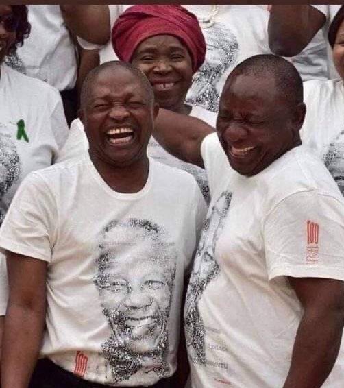 “Ngivele ngibe manzi nte” 

I don’t like this fight ka step mom and Zee but that part dusted me 🤣🤣🤣🤣