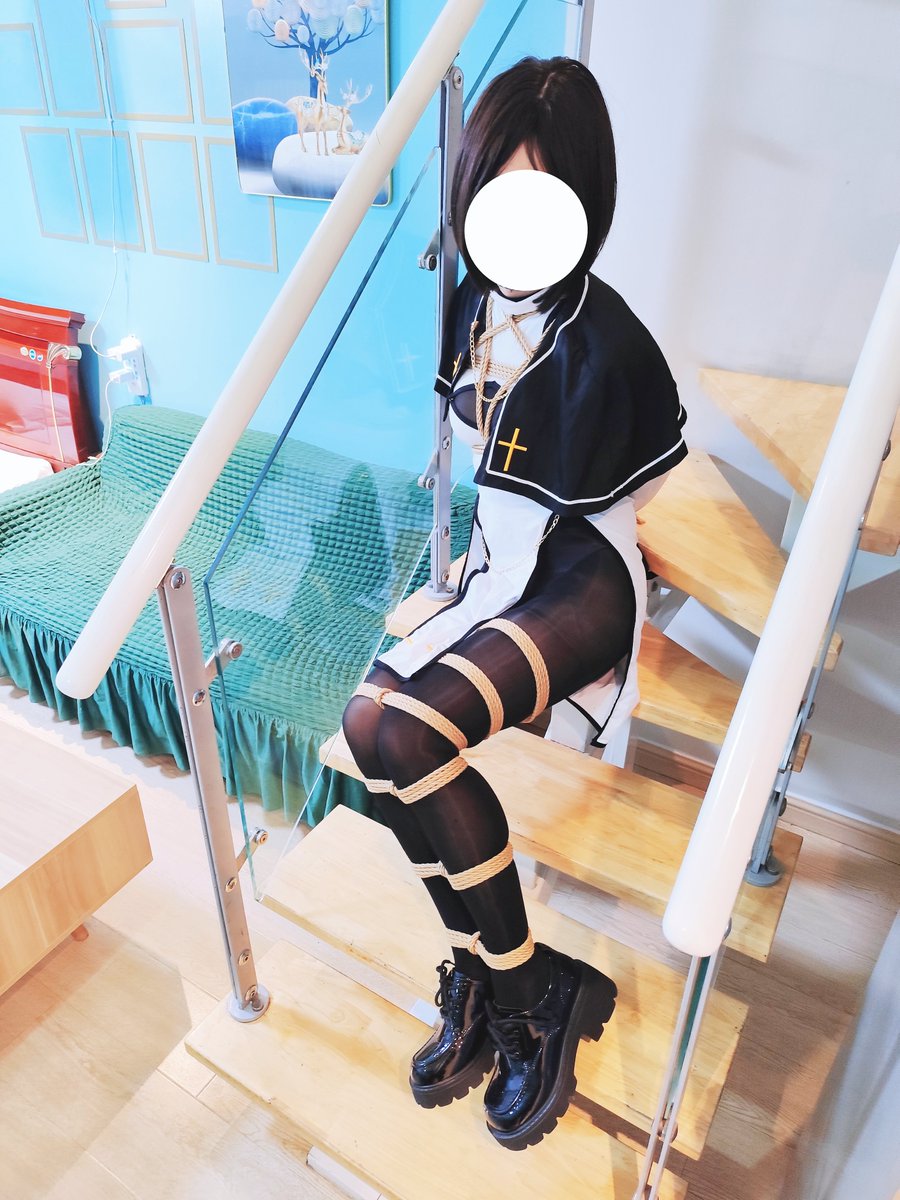 儿童节，就是把小修女捆成粽子享用的节日
修女：<a href="/yosya0211/">水猫</a>