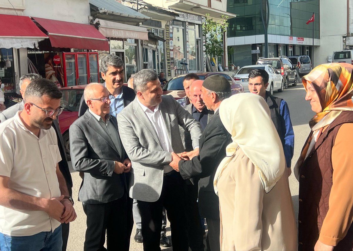 Fedakâr teşkilat mensuplarımızın inancı ve emeği, aziz milletimizin destek ve dualarıyla; milletimizin emanetini kararlılıkla taşımaya devam ediyoruz. Bu kutlu yolda birlikte yürüdüğümüz tüm yol arkadaşlarımıza gayretleri için teşekkür ediyorum.