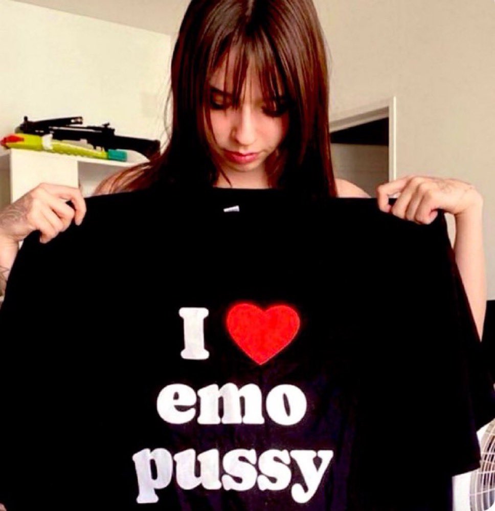 not cute & kinky memes (@cravedcuddle) on Twitter photo 