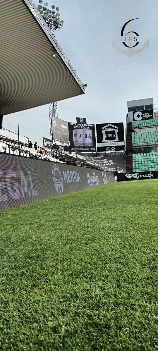 sixles_integral's tweet photo. Todo preparado por nuestra parte para el emocionante encuentro entre @Merida_AD y el filial de la @realsociedad. #PlayoffsLaLiga #LaLigaHypermotion #vamosMerida https://t.co/INhvd20Ymg