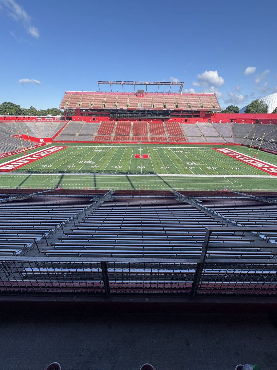 _JayConyers12's tweet image. Had a great time at Rutgers loved every moment of it 💯 F.T.C, F.A.M.I.L.Y
@RFootball @GregSchiano @coachdavidrowe @CoachMurph_9