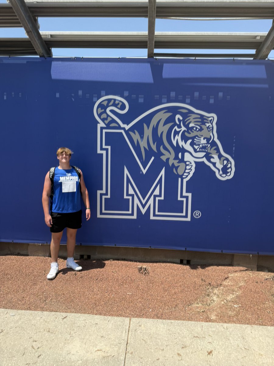 davis_shumaker's tweet image. Had at great time today at the Memphis football camp. Got lots of quality reps and learned a lot. @MemphisFB @CoachMBeal @davediehl66 @CoachKalb1 @CoachJ_Miller97 @Coach_Womble @FerrillThomas @HHSPantherFB